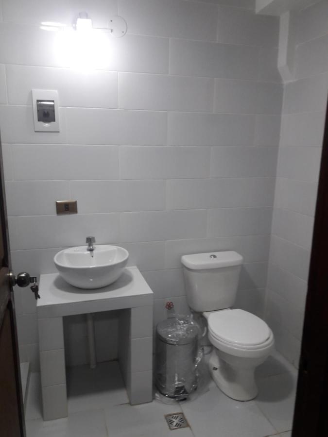 Hostal Jerian Uyuni Esterno foto