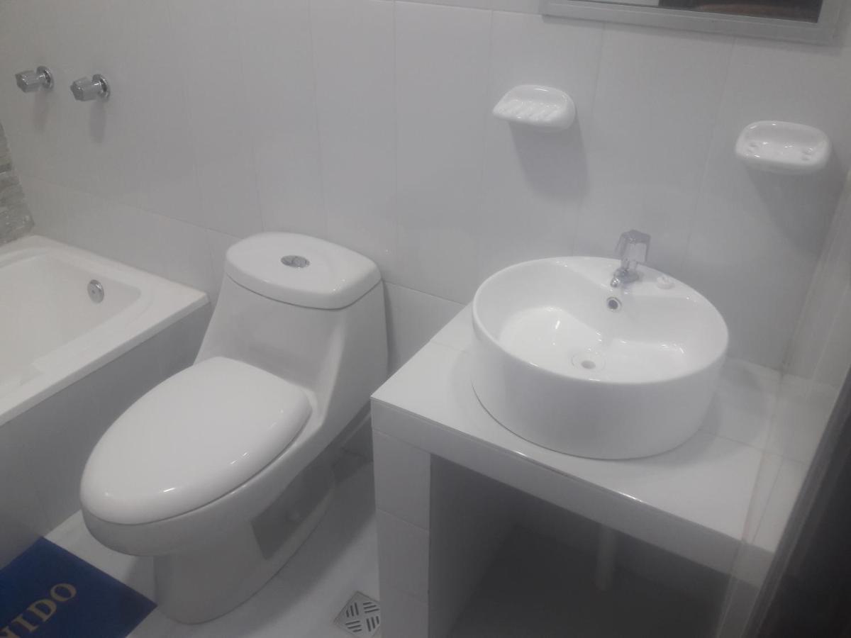 Hostal Jerian Uyuni Esterno foto